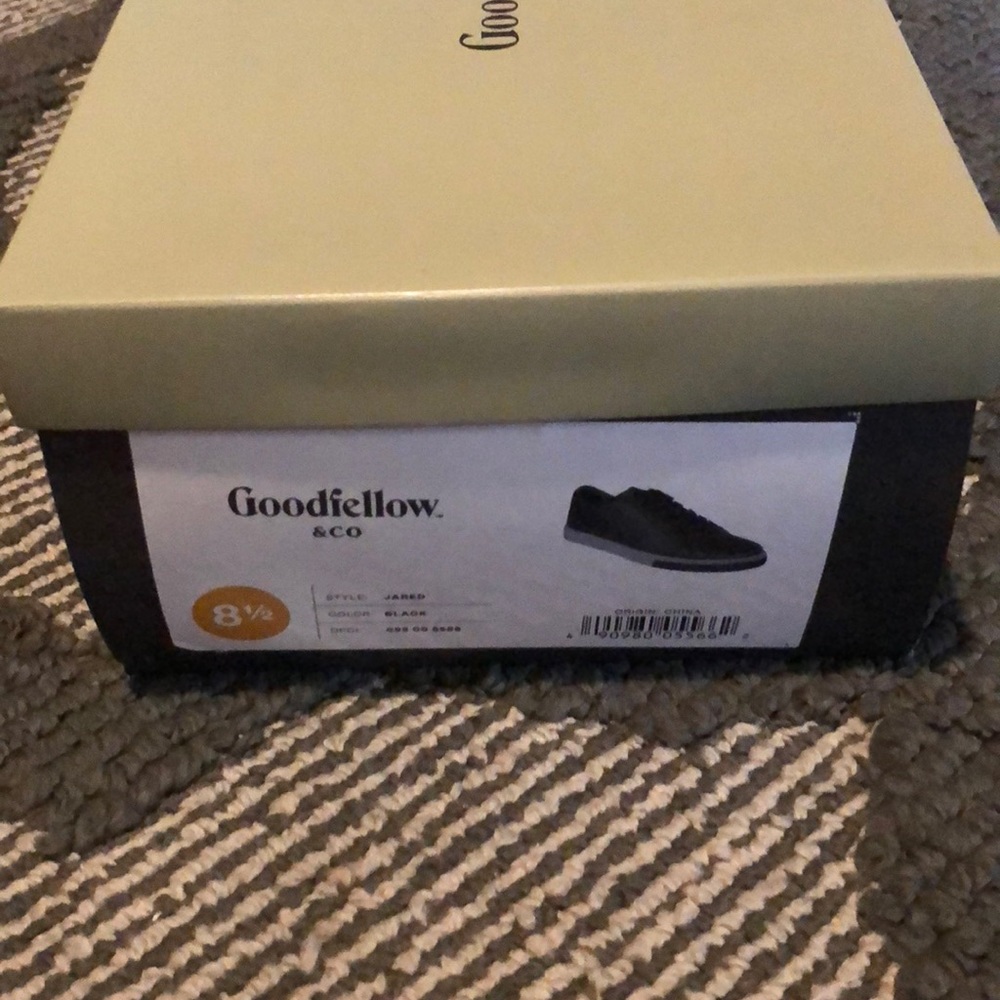 Men’s shoes